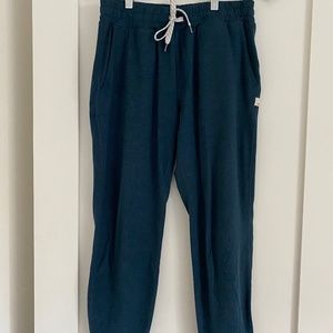 Women's Vuori Performance Jogger Navy Heather Small